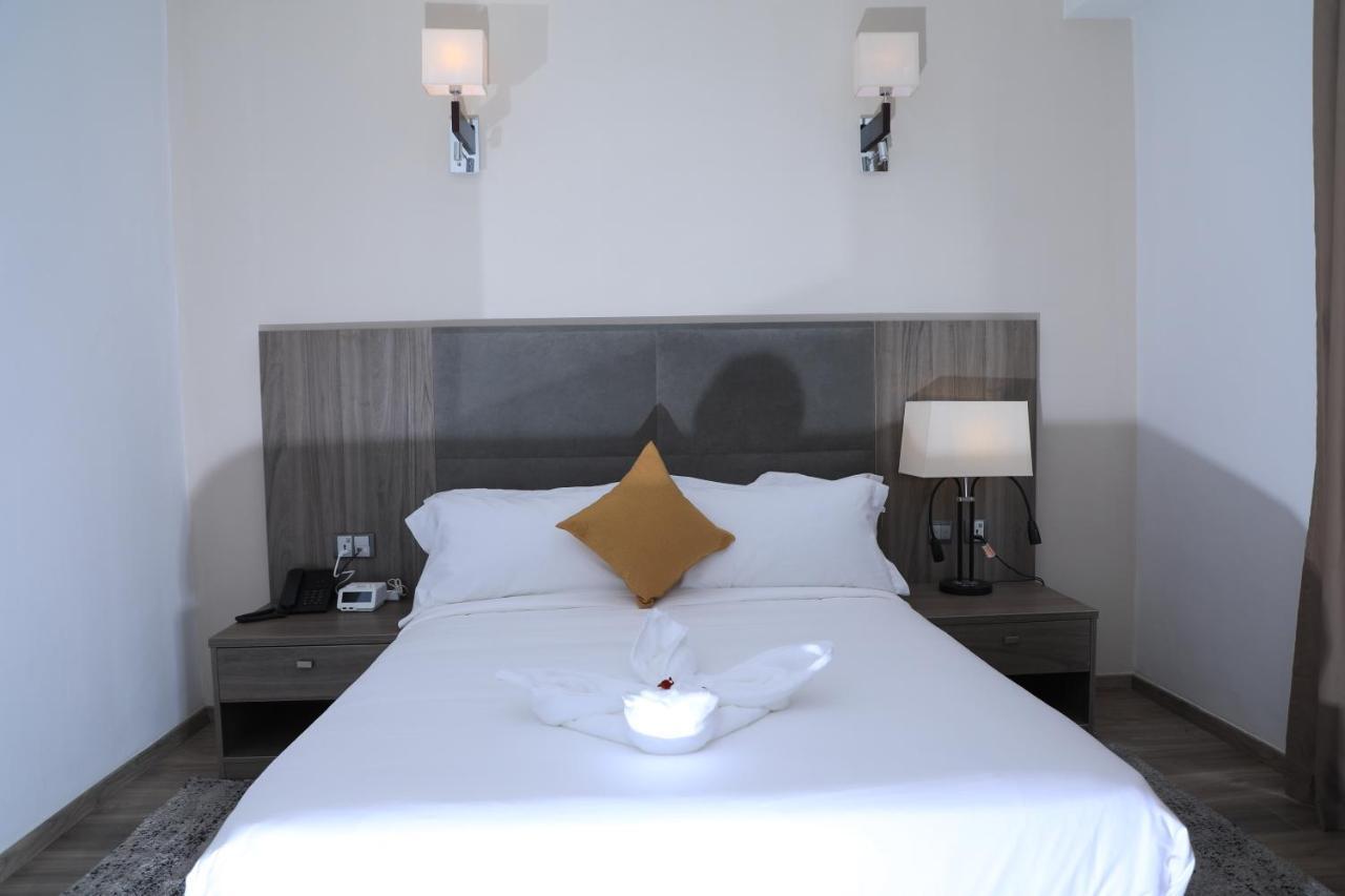 Th Bonroyal Hotel Addis Abeba Buitenkant foto