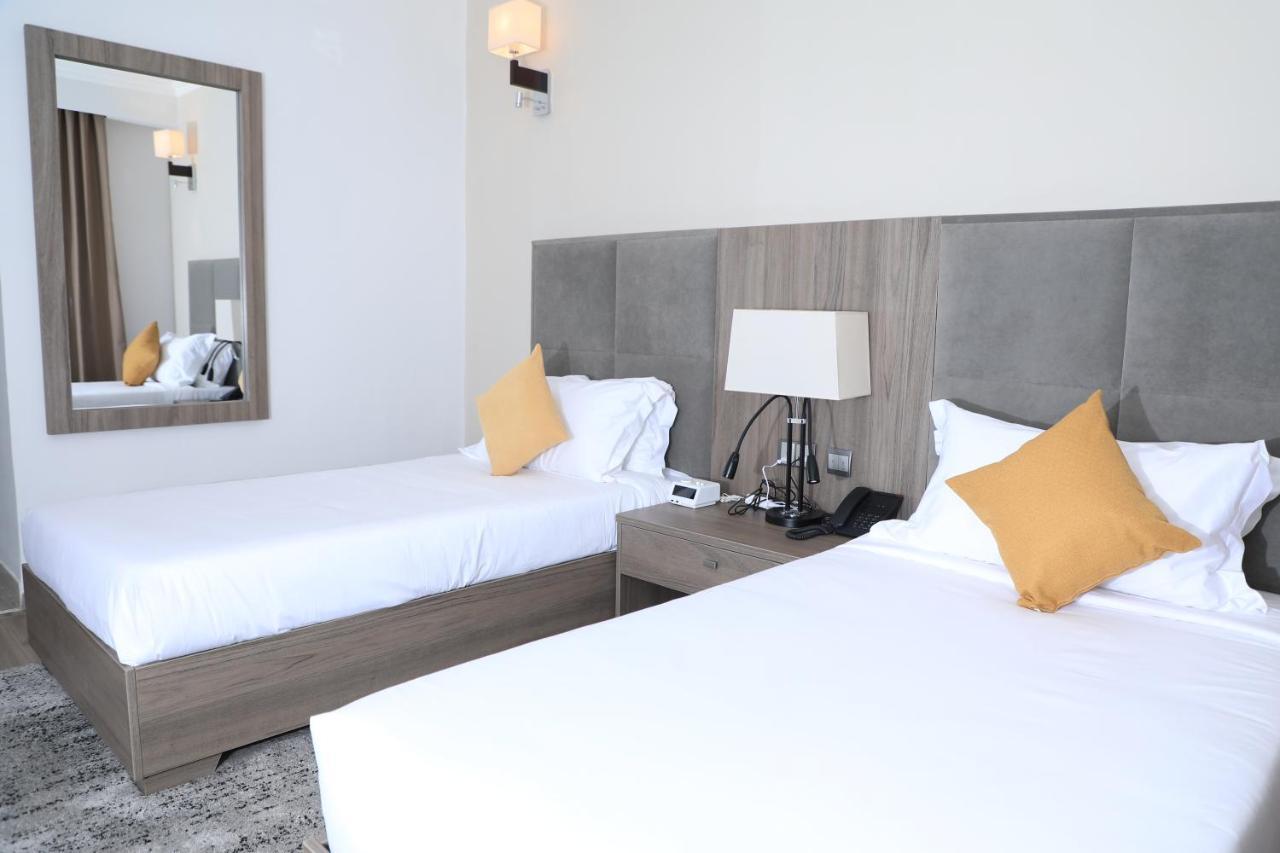 Th Bonroyal Hotel Addis Abeba Buitenkant foto