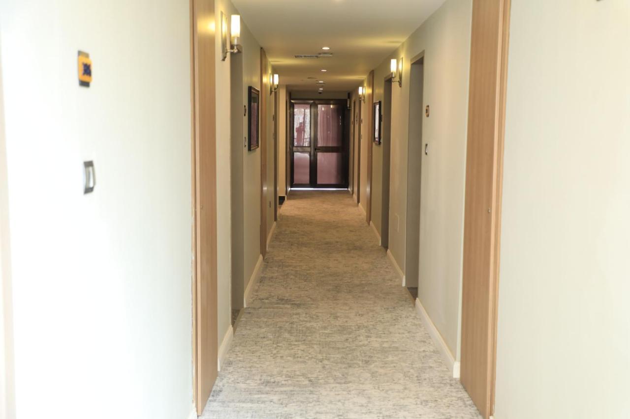 Th Bonroyal Hotel Addis Abeba Buitenkant foto