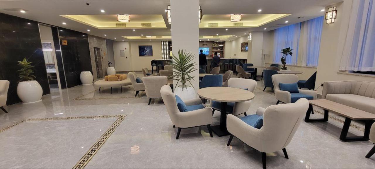 Th Bonroyal Hotel Addis Abeba Buitenkant foto