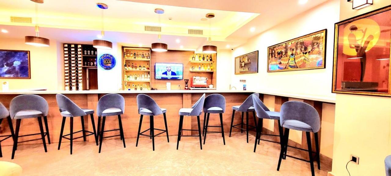 Th Bonroyal Hotel Addis Abeba Buitenkant foto